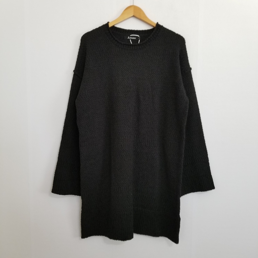 Elegant Black Knit Dress